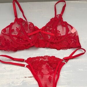 SHEIN Red Lace Bra Set